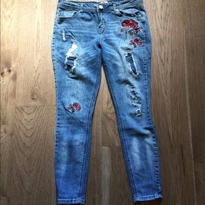 Light wash embroidered jeans